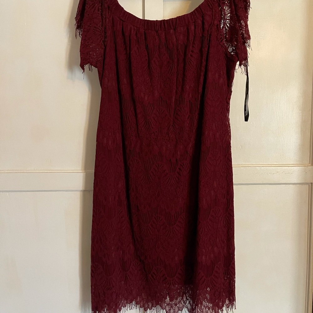 City Chic Sz S(16) in Burgundy